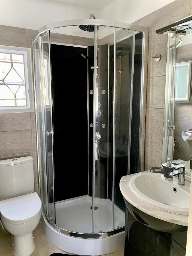 Maison Face A La Cite Каркассон Экстерьер фото